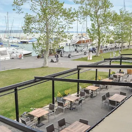 Two Bedroom In 4* Balatonlelle